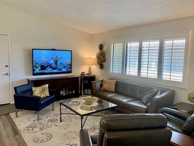 Building Photo - 31200 Landau Blvd Unit 1004