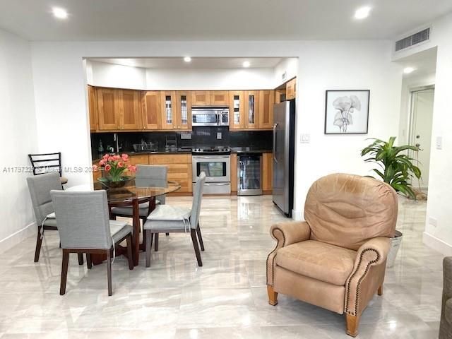 Photo - 1408 Brickell Bay Dr Rental