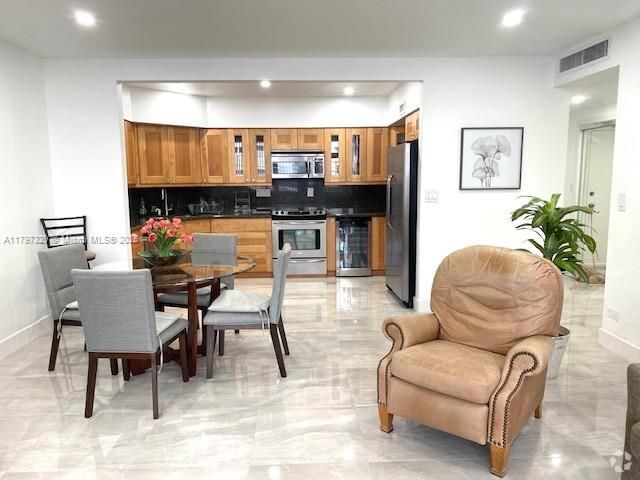 Building Photo - 1408 Brickell Bay Dr Rental