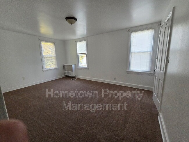 Photo - 209 Lincoln St