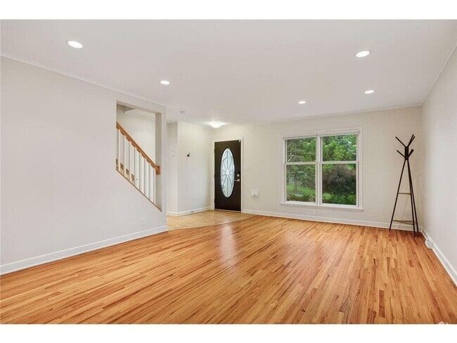 Building Photo - 4016 Kipling Ave Rental