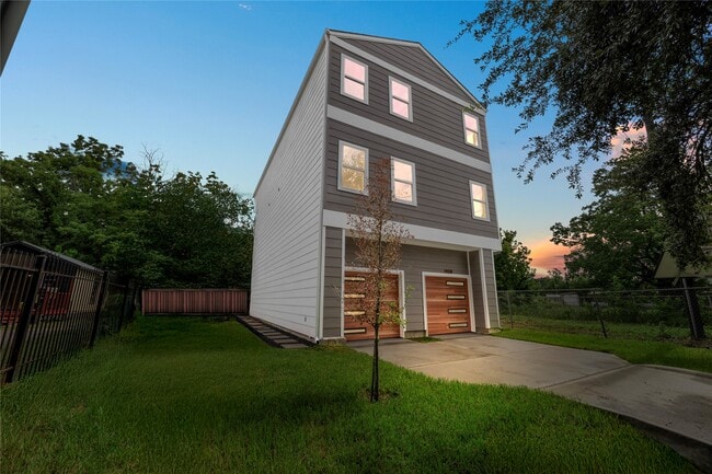 Building Photo - 6804 Arabella St Rental