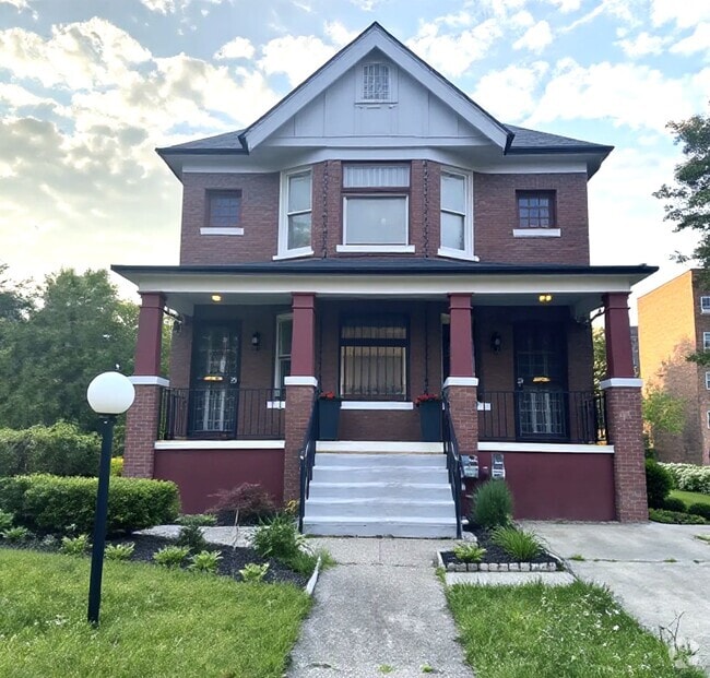 Building Photo - 664 Gladstone Ave Rental