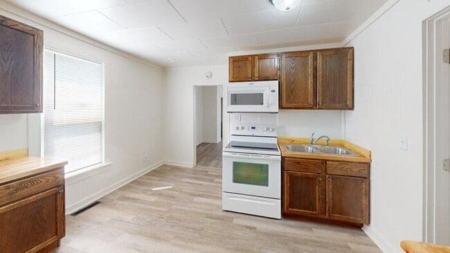 Building Photo - 519 N 19th St