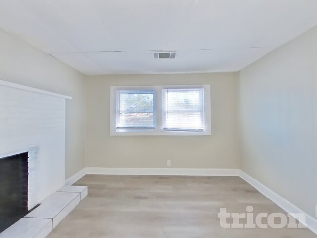 Photo - 2463 Yolanda Trail