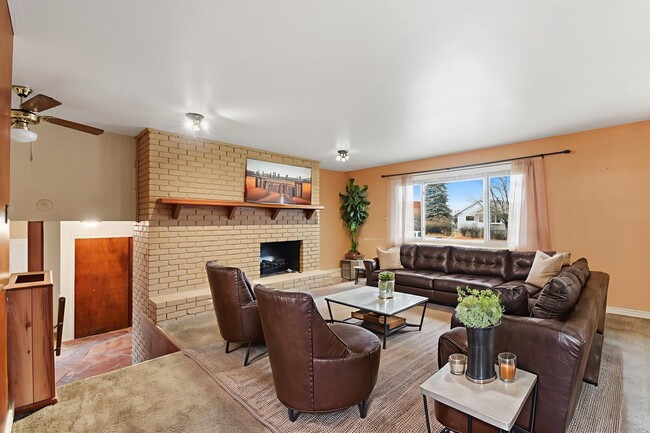 Photo - Sunnyside single family home with oversized 2 car garage