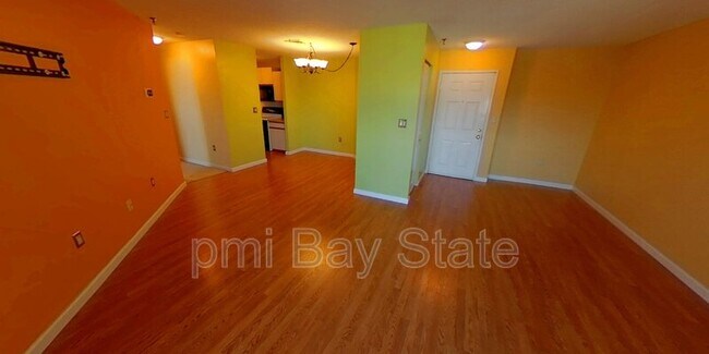 Photo - 90 Quincy Shore Dr Unidad Apt 315