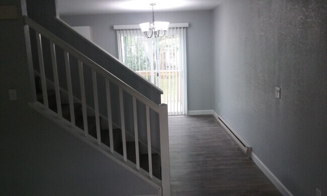 Photo - 1513 W Veterans Pkwy