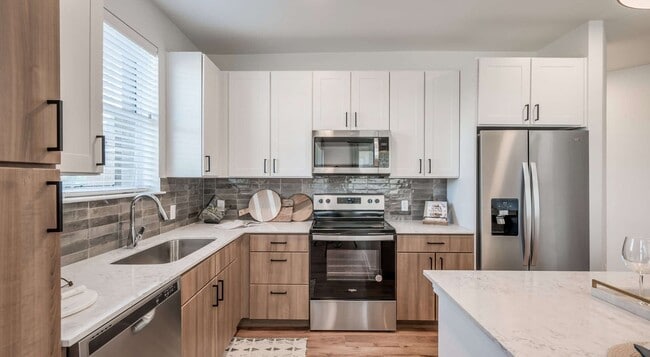 Photo - 16200 Bridgeland High School Dr Unidad 1411