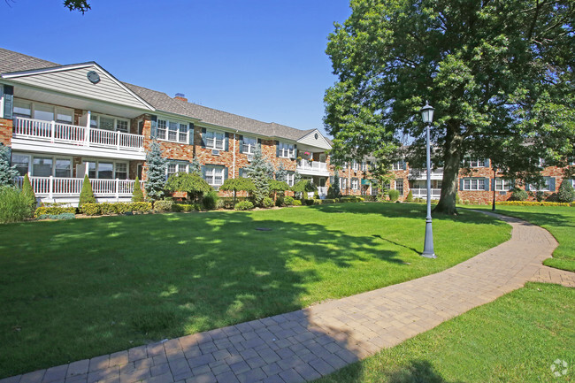 Photo - Fairfield Courtyard At Hewlett Apartamentos