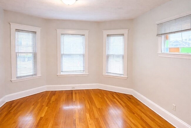 Photo - 14 Walter St Unit 1