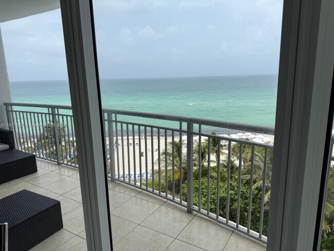 Photo - 17375 Collins Ave Unit 702