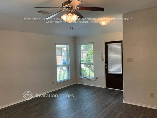 Photo - 1336 Red River Dr