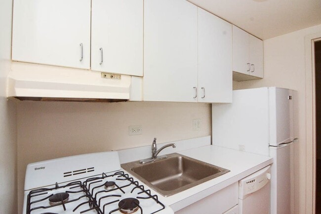 Photo - 622 W Wellington Ave Unit 6H