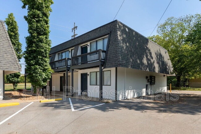 Photo - 800 Anderson Ln Unidad Apt A5