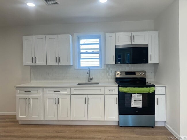 Photo - 38 Carroll St