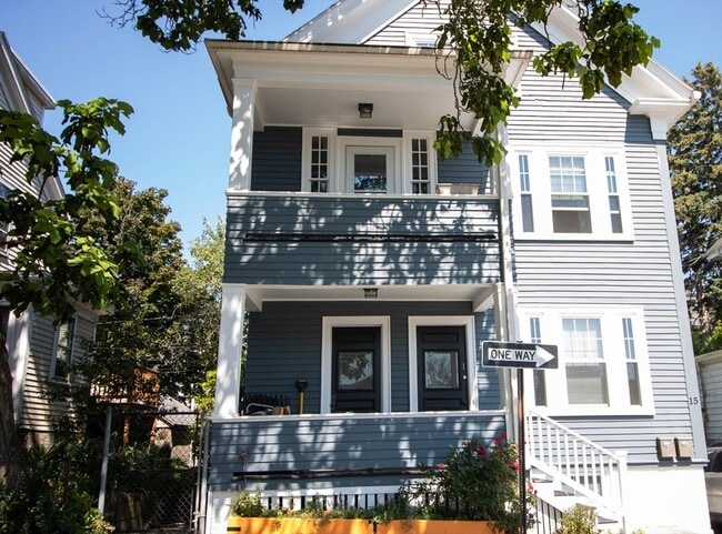 Building Photo - 15 School St Unit 1 Rental