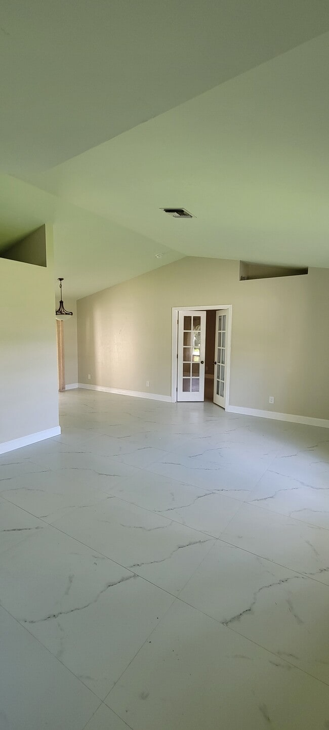 Building Photo - 9160 Aster Rd Rental