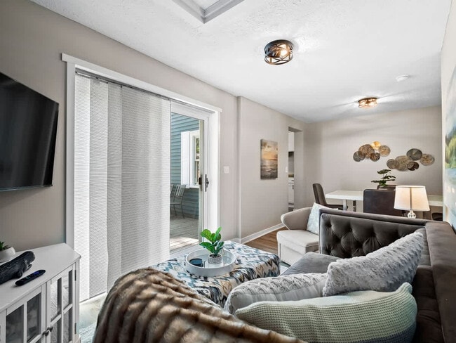 Photo - 7525 Lake Rd E Unidad SI ID1496052P