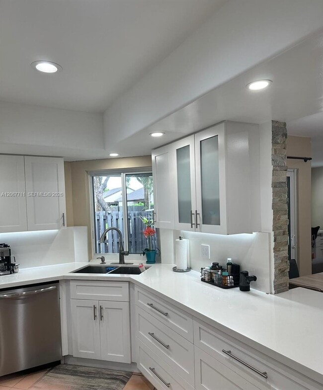 Photo - 4810 SW 152nd Pl