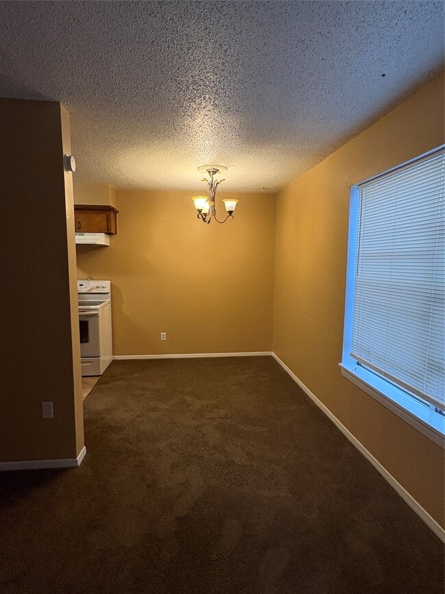 Photo - 405 Oak St Unit 104