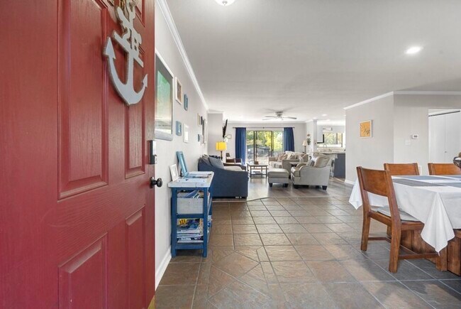 Photo - 5371 Central Ave Unit 2B