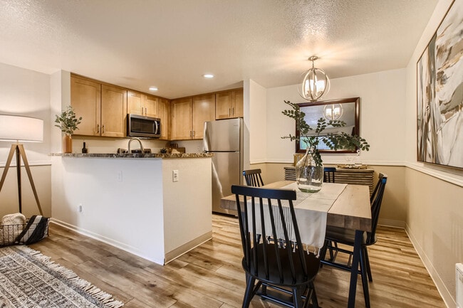 Westlake Meadows Apartments