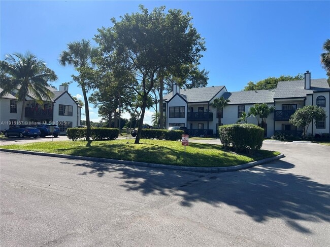 Photo - 5063 Heatherhill Ln Unit 80