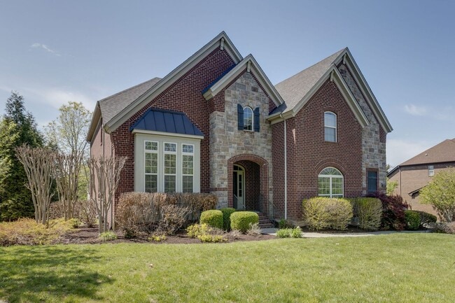 Photo - 5 Bedroom Home in Franklin (Easy access to interstate)