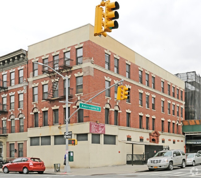 Primary Photo - 358 Kosciuszko St Rental
