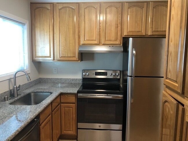Photo - Remodeled Townhome in the Irvington neighborhood of Fremont - Beautiful from head to toe!