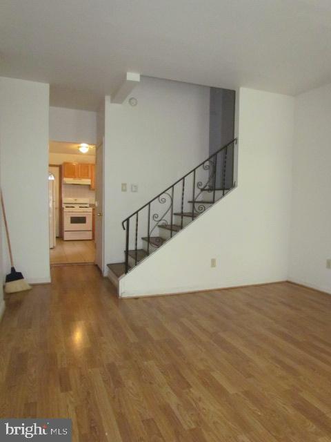 Photo - 522 N Douglas St