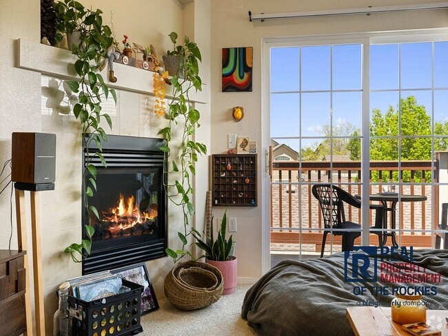 Building Photo - Charming 1-Bedroom Oasis with Vaulted Ceil... Rental