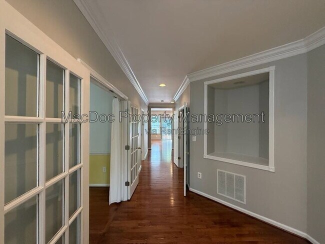 Photo - 1404 Graham Dr