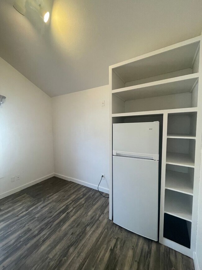 Photo - 1214 Remington St Unit Back