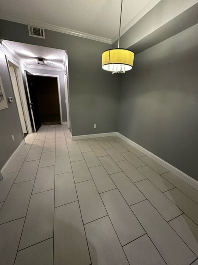 Photo - RESORT STYLE LIVING at the Barrington Park Condos!- Beautifully update 2/2 on Ground Floor!