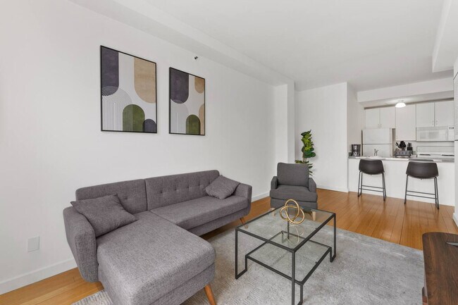 Photo - 17 St Marks Pl Unit SI ID1604394P