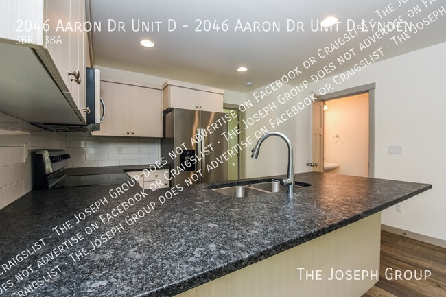 Photo - 2046 Aaron Dr