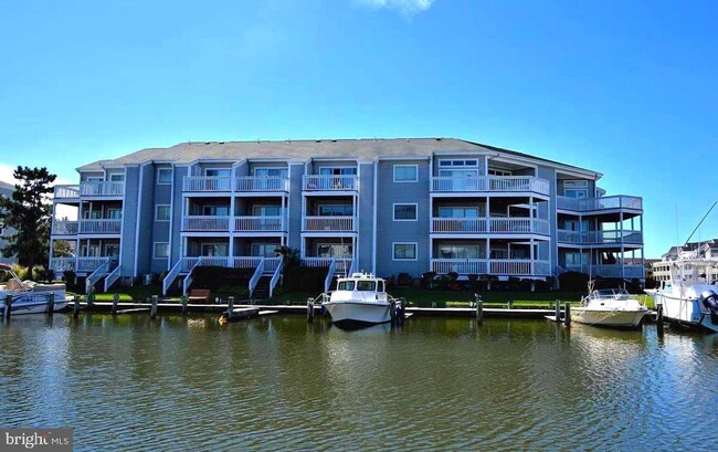 Building Photo - 12301 Jamaica Ave Unit 138K1