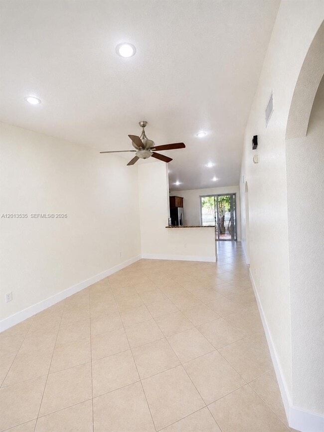 Photo - 18743 SW 27th St