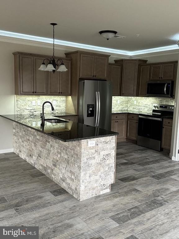 127 Delano Dr