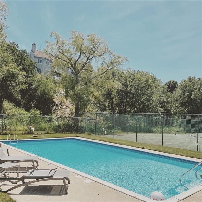 Photo - 15 Hammersmith Rd Unidad 33