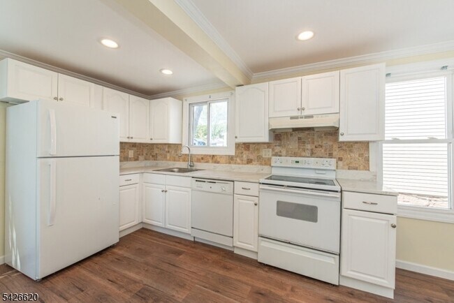 Photo - 108 Lafayette St