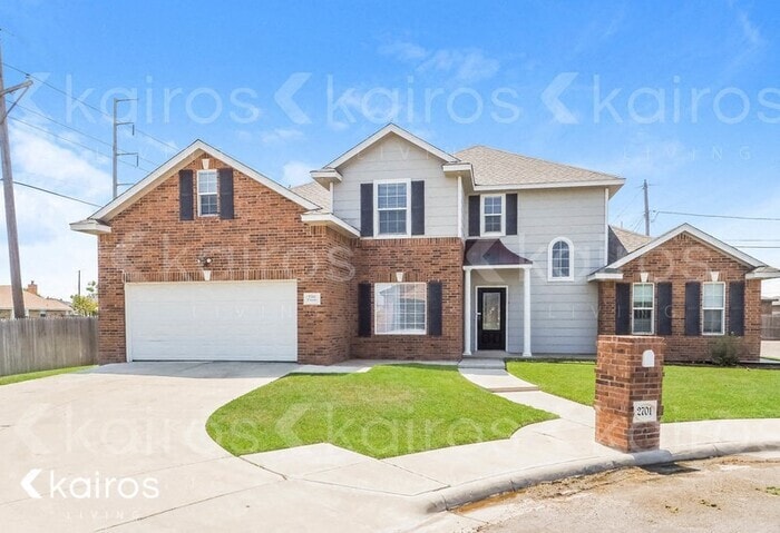 Photo - 2701 Emily Pl