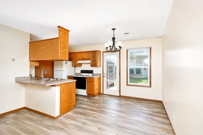 Forrest Creek Townhomes