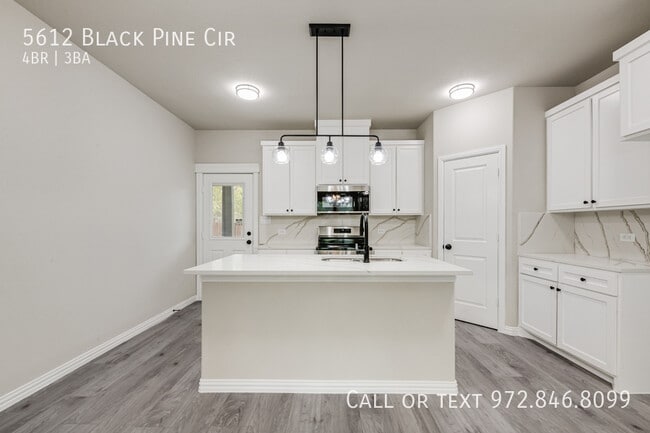 Photo - 5612 Black Pine Cir