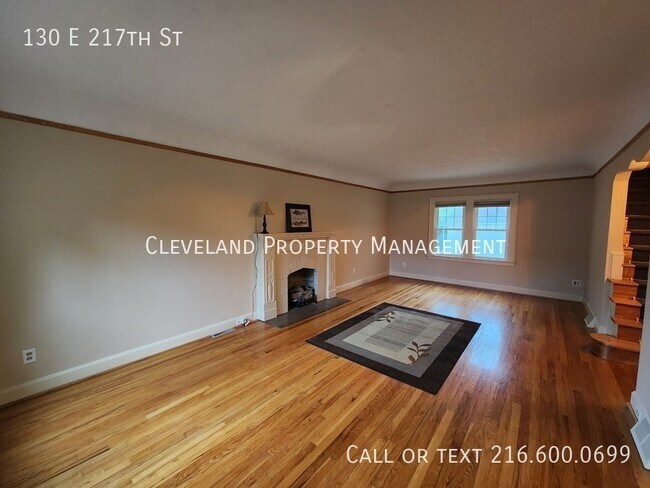 Photo - 130 E 217th St