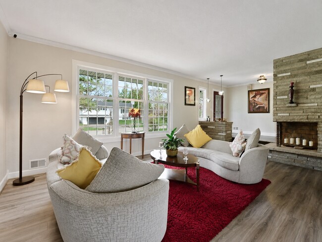 Photo - 6117 Wilryan Ave