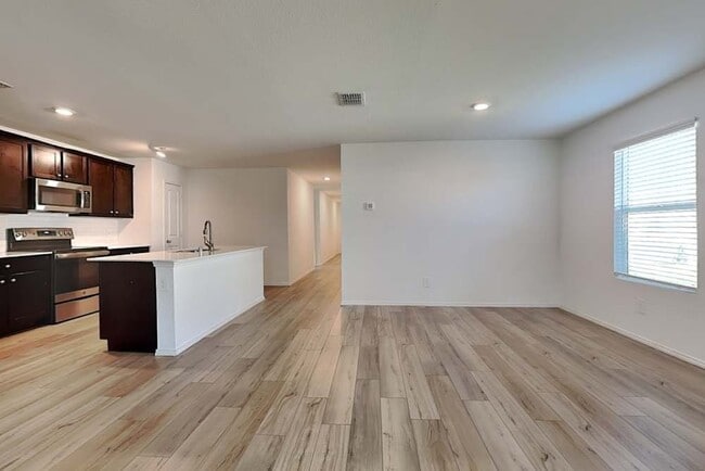 Photo - 10528 Sewell Cir