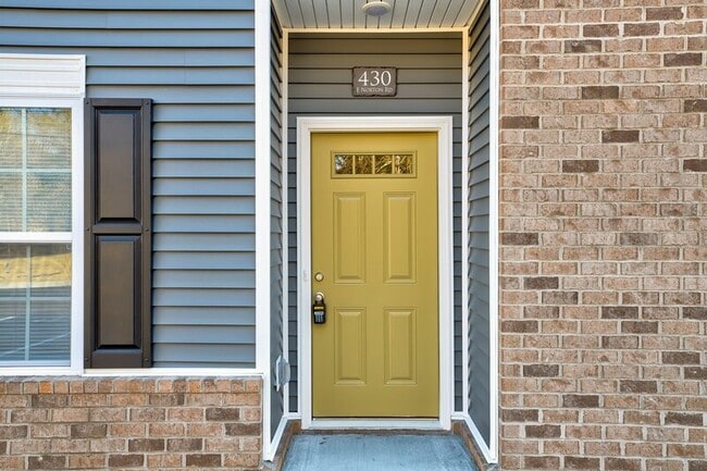 Photo - 430 E Norton Rd
